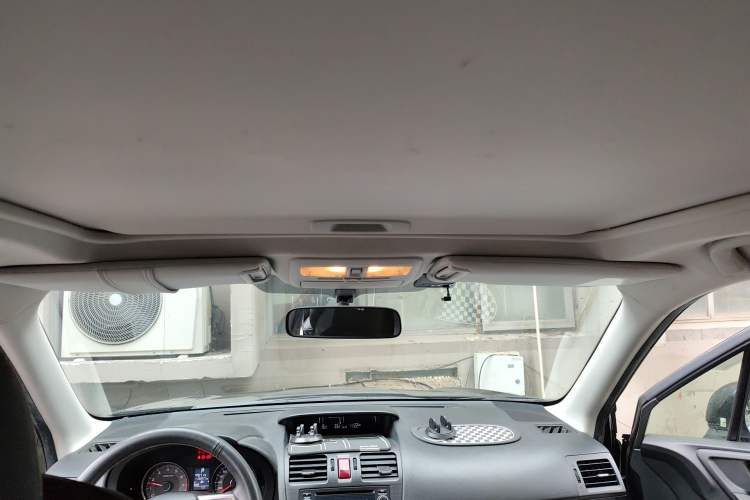 Used Subaru Forester 2014 2.0i Automatic Luxury Edition Headliner