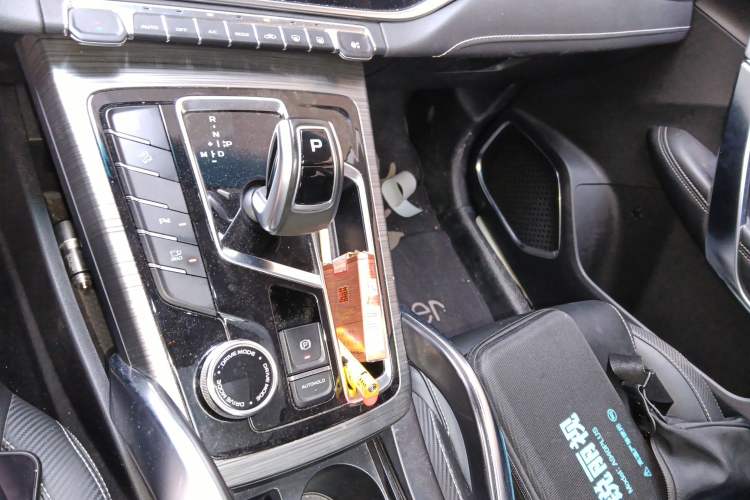 Used Geely Auto Emgrand X7 Sport 2020 1.8TD DCT Smart PRO Gear Lever