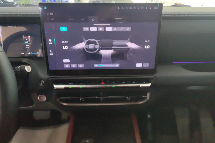 Used Tank 300 2025 2.0T Challenger
