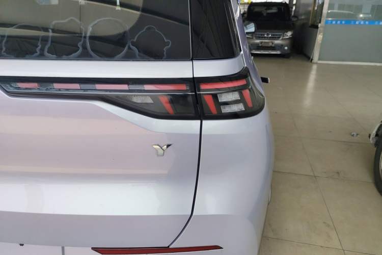 Used AION Y 2022 70 Intelligent Edition Lithium Iron Phosphate