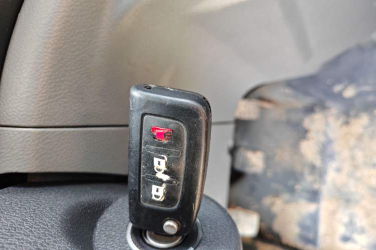 Used Foton Toano 2017 2.5T Restyled E Commercial Version Short Wheelbase 4J25TC3 Vehicle Key