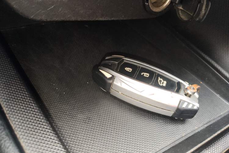 Used Hyundai Elantra 2021 1.5L CVT GLX Elite Edition Interior 1