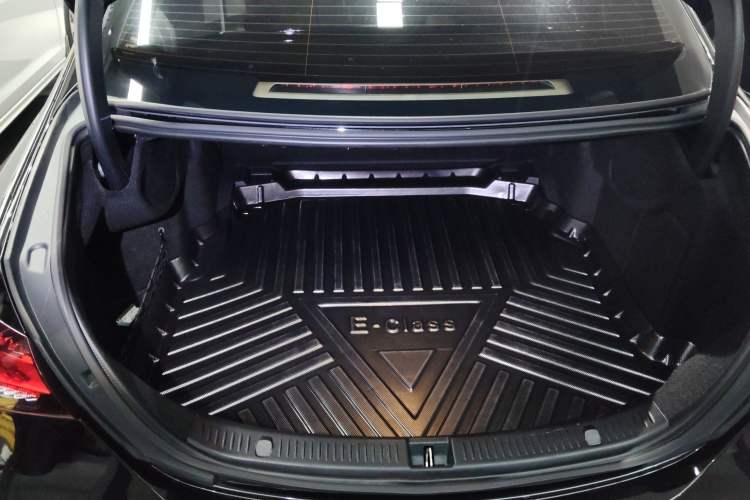 Used Mercedes-Benz E-Class 2023 Updated E 300 L Luxury Edition