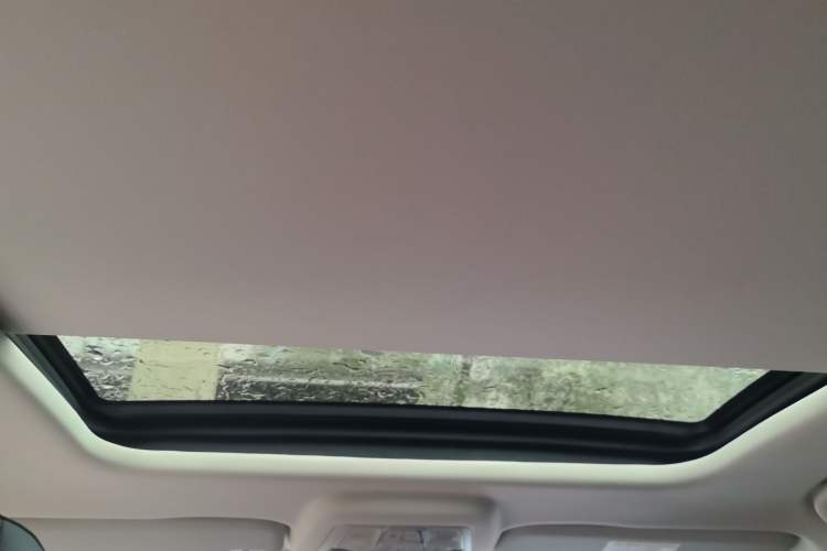 Used Bestune B70 2023 3rd Generation 1.5T Automatic Enjoyment Version 70th Anniversary Edition Headliner