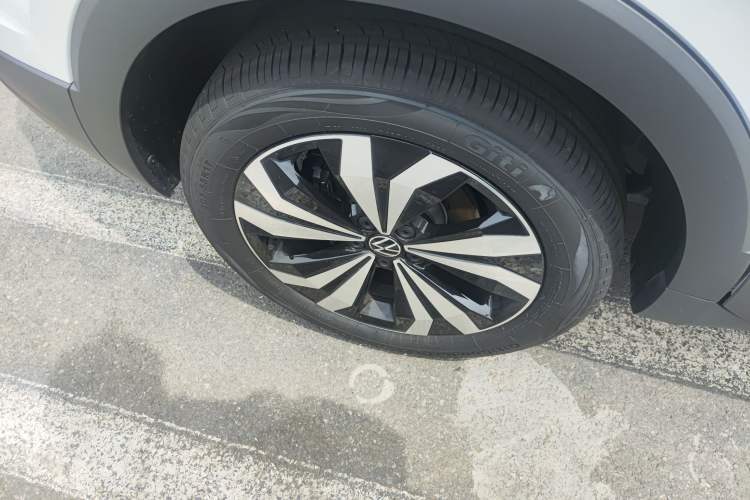 Used Volkswagen Tharu 2026 Model Xinrui 300TSI Ruiyi Edition
