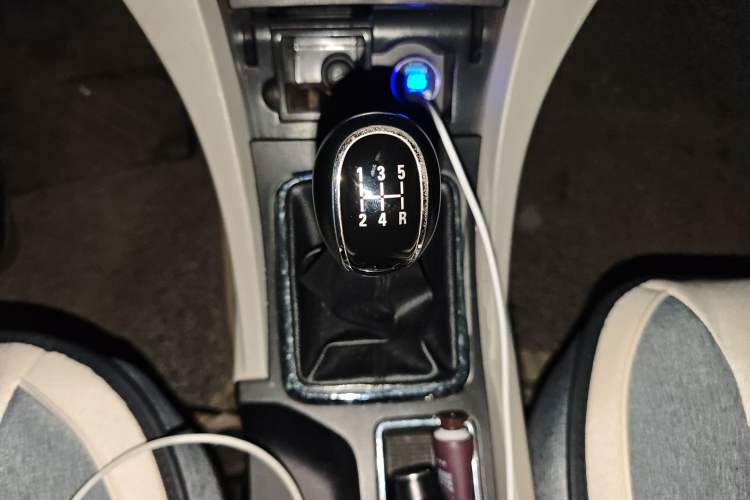 Used Geely Auto Emgrand 2016 Sedan 1.5L Manual Luxury Model