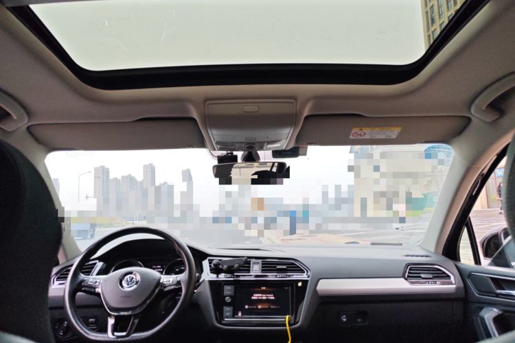 Used Volkswagen Tiguan L 2019 330TSI Automatic Two-Wheel Drive Smart Luxury Version China VI Standard Headliner