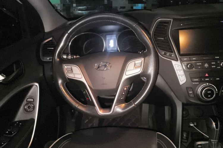 Used Hyundai Santa Fe 2017 2.0T Automatic All-Wheel Drive Smart 7-Seater