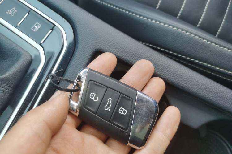 Used Volkswagen Magotan 2020 380TSI DSG Luxury Version Vehicle Key