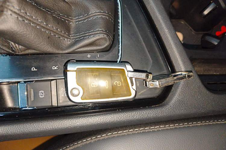 Used Volkswagen Tiguan L 2021 330TSI Automatic Two-Wheel Drive Smart Edition
