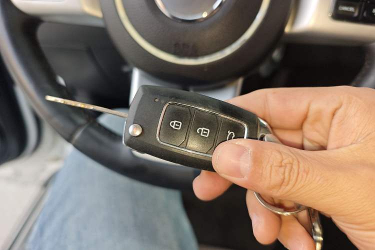 Used Jeep Compass 2013 2.0L two-wheel drive sport version