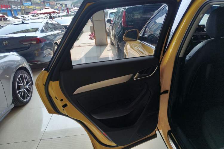 Used Audi Q3 2017 30 TFSI Fashion Model
