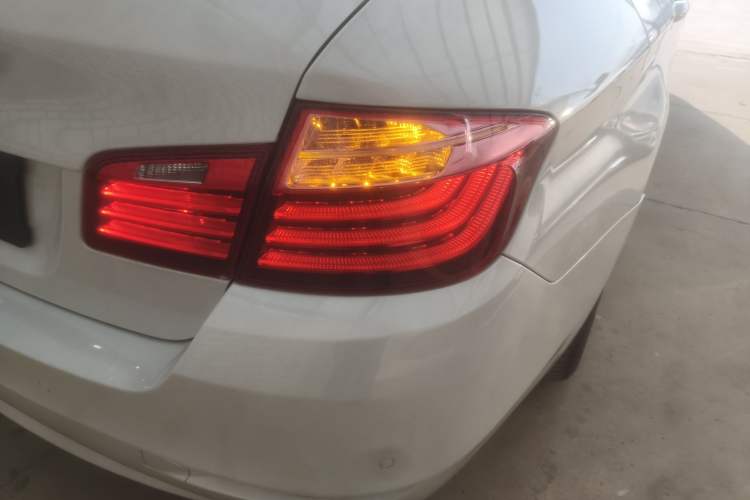 Used BMW 5 Series 2014 520Li Elegant Model
