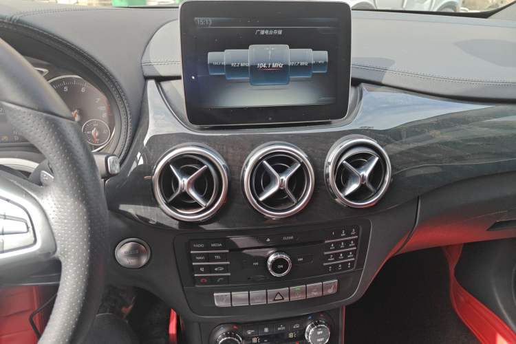 Used Mercedes-Benz B-Class 2016 B 200 Exclusive Edition