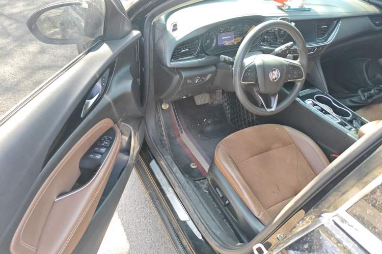 Used Buick Regal 2022 552T Smart Edition Driver Seat