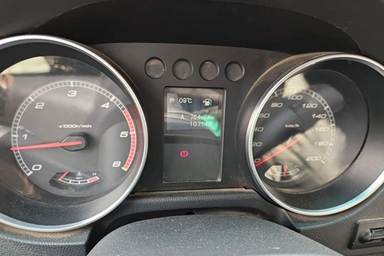 Used BAIC Off-Road BJ40 2018 40L 2.0T Manual Diesel Four-Wheel Drive Prestige Edition