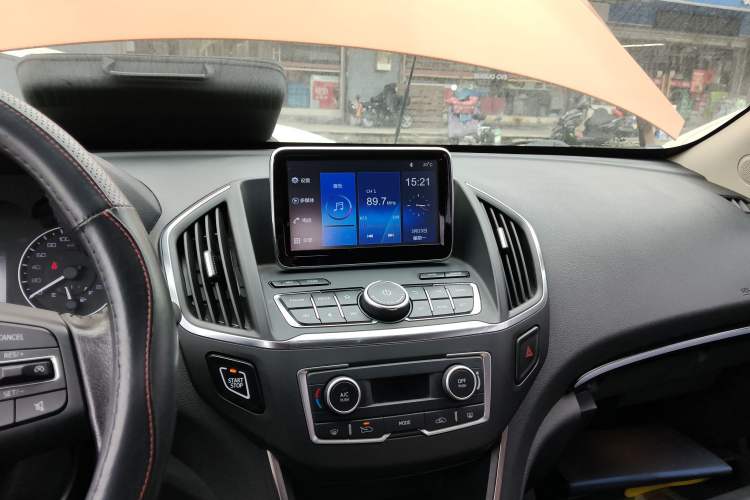 Used Dongfeng Aeolus AX5 2017 1.4T Manual Quyue Model