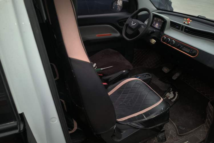 Used Wuling Hongguang MINIEV 2020 Freedom Version Lithium Iron Phosphate
