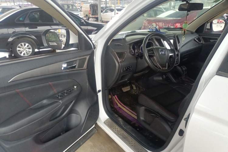 Used CHANGAN CS75 2014 1.8T Automatic Elite Model China IV Standard
