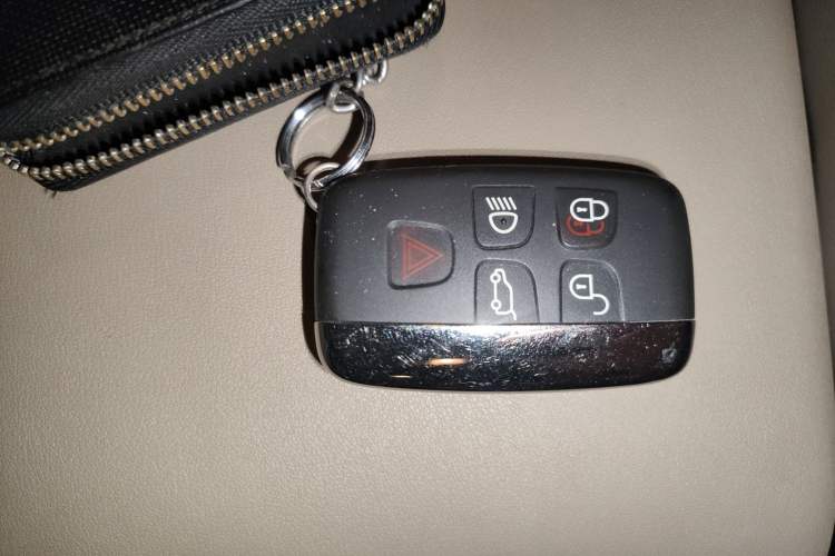 Used Land Rover Discovery 2014 3.0 SDV6 HSE Diesel Edition
