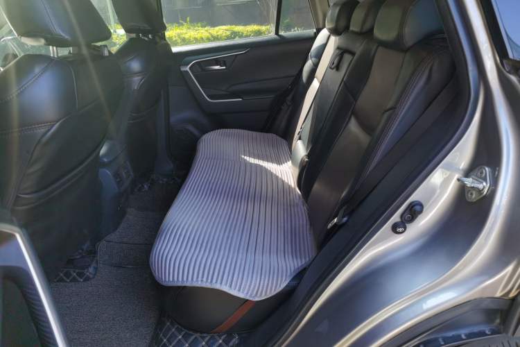 Used Toyota RAV4 2020 2.0L CVT 4x4 Trend Edition
