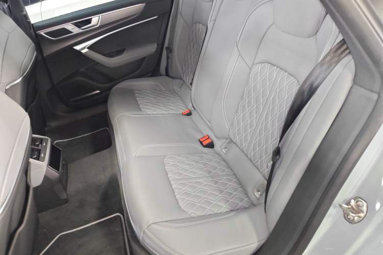 Used Audi A7L 2024 55 TFSI quattro RS Performance Edition
