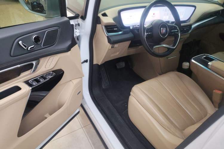 Used Buick Century 2023 2.0T Seven-Seater Deluxe Edition
