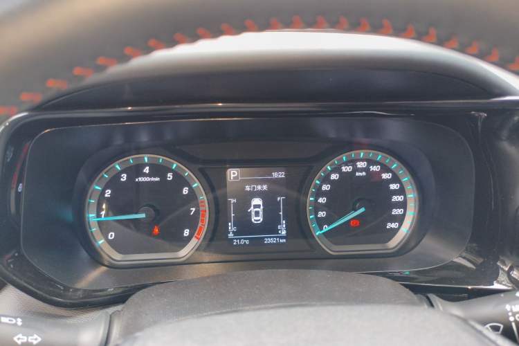 Used CHANGAN OSHAN X5 2021 Revised Version 1.5T DCT Luxury Edition Instrument Cluster