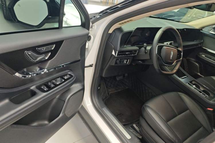 Used Lincoln Corsair 2023 2.0T Two-Wheel Drive Luxury Edition Driver Seat