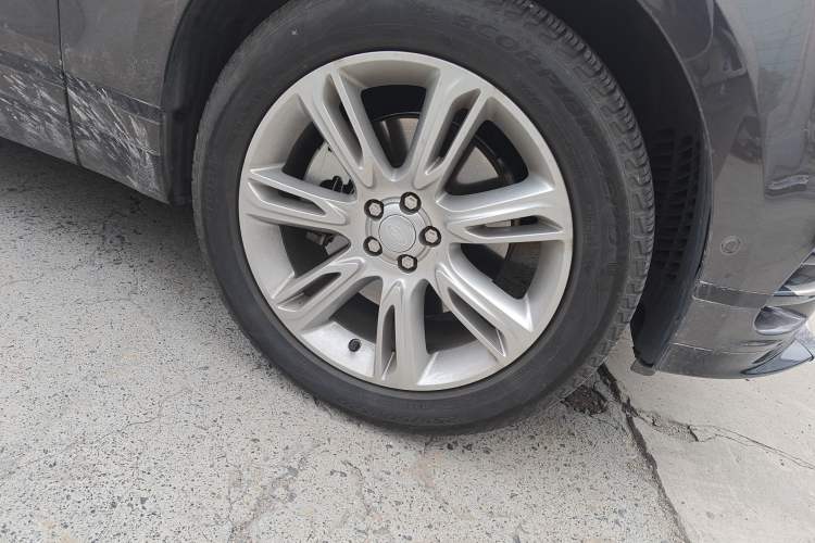 Used Land Rover Range Rover Velar 2022 250 PS Sparkling Heritage Edition