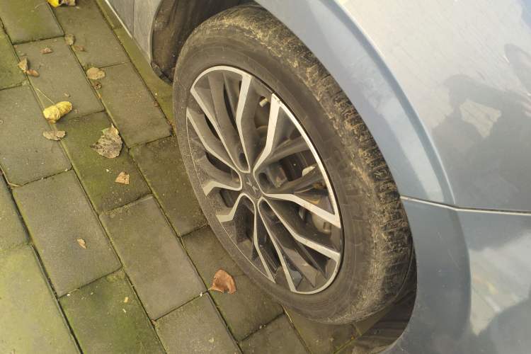 Used XPeng P5 2021 460G+ Right Front Wheel Hub