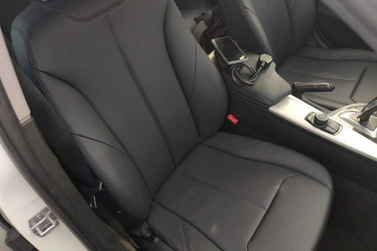 Used BMW 3 Series 2015 320Li Luxury Edition Fashion Model
