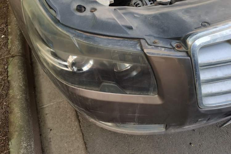 Used Geely Auto EC8 2013 2.0L Manual Elite Edition