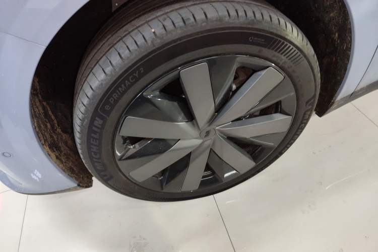 Used Li Auto i8 2025 Model Standard Version
