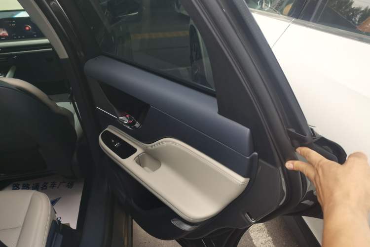 Used Lincoln Corsair 2023 2.0T Two-Wheel Drive Luxury Edition