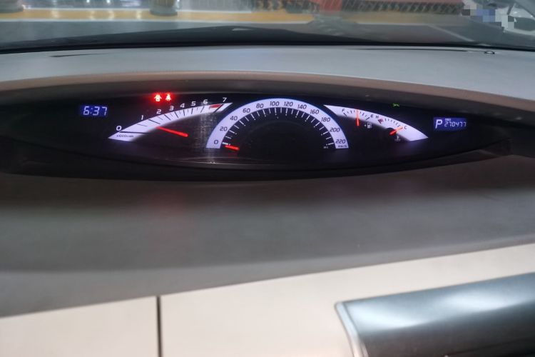 Used Toyota Previa 2006 2.4L 7-Seater Luxury Edition Instrument Cluster