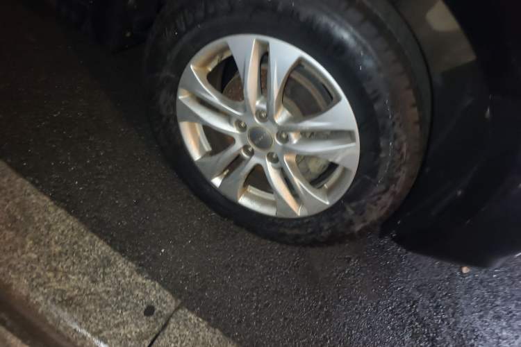 Used Haval H6 2014 Upgraded Model 1.5T Manual Two-Wheel Drive Elite Version
