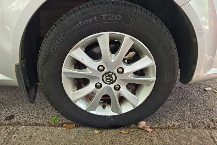 Used Buick Excelle 2013 1.5L Manual Classic Model
