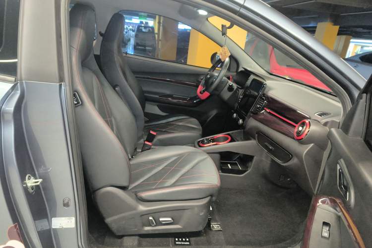 Used Chery New Energy Little Ant 2022 Revised Version Sweet Pink Edition Half-Sugar Version Lithium Iron Phosphate 30.7 kWh 30 kW 301 km