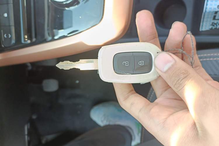 Used Dongfeng NAMMI BOX 2022 Light Wind Edition 201KM Lightning Model