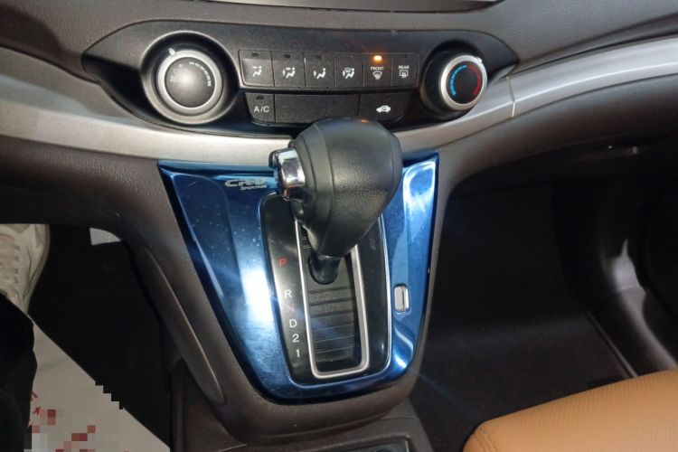 Used Honda CR-V 2012 2.0L two-wheel drive urban version
