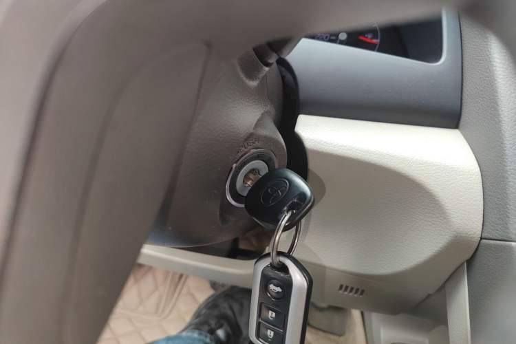 Used Toyota Camry 2012 200G Classic Luxury Edition