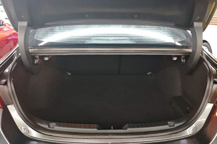 Used Mazda 3 Axela 2021 2.0L Automatic Zhiya Edition Trunk