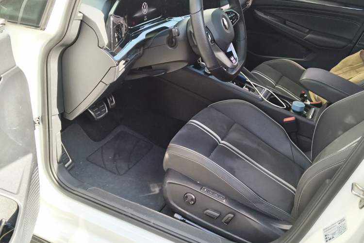 Used Volkswagen Golf 2021 280TSI DSG R-Line
