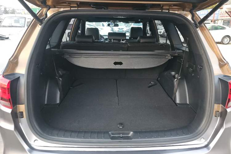 Used Kia KX7 2017 2.0T Automatic Two-Wheel Drive GLS 7-Seater