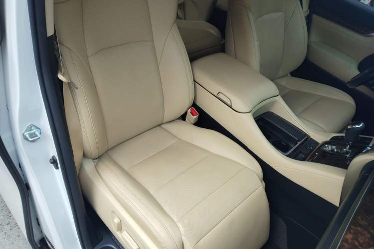 Used Toyota Alphard 2020 Dual-Engine 2.5L Luxury Edition