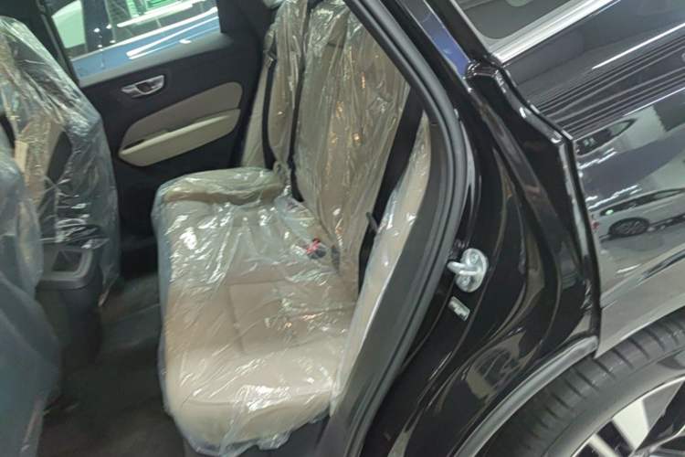 Used Volvo XC60 2026 B5 4x4 Smart Luxury Edition Left Rear Seat