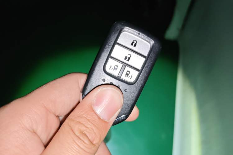 Used Honda Odyssey 2017 2.4L Luxury Edition Vehicle Key