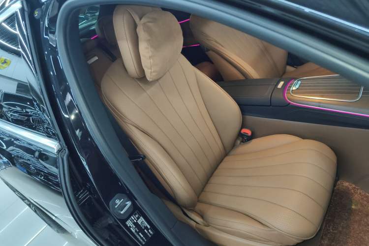 Used Mercedes-Benz E-Class 2024 E 300 L Luxury Model
