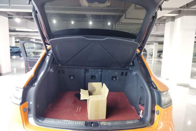 Used Porsche Macan 2023 Macan 2.0T
